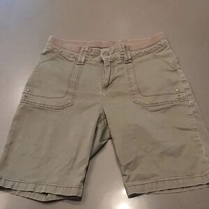 Lee Olive Green Relaxed Fit Bermuda Shorts